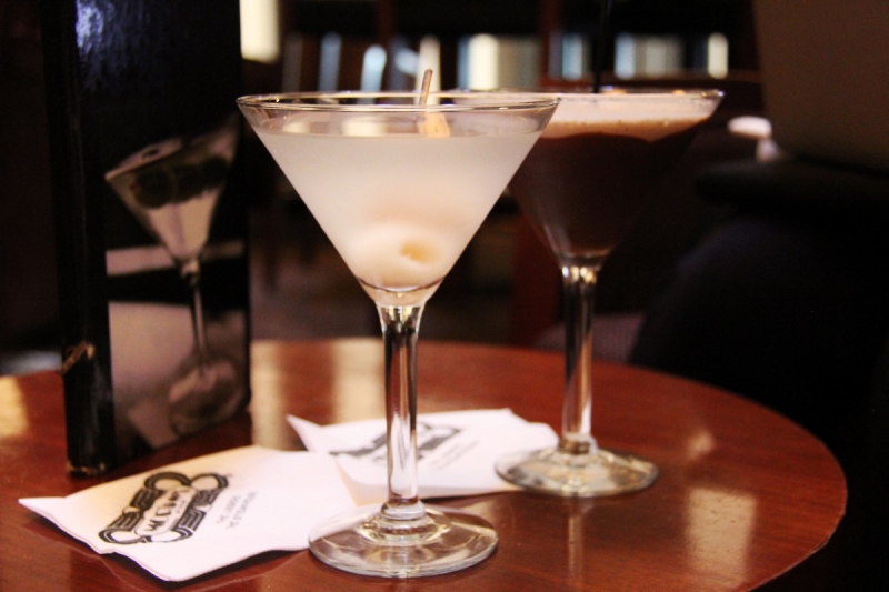 brasserie-MENTON-min_martini_bar_lychee_chocolate_alcohol_liquor_happy_hour_happy-910161